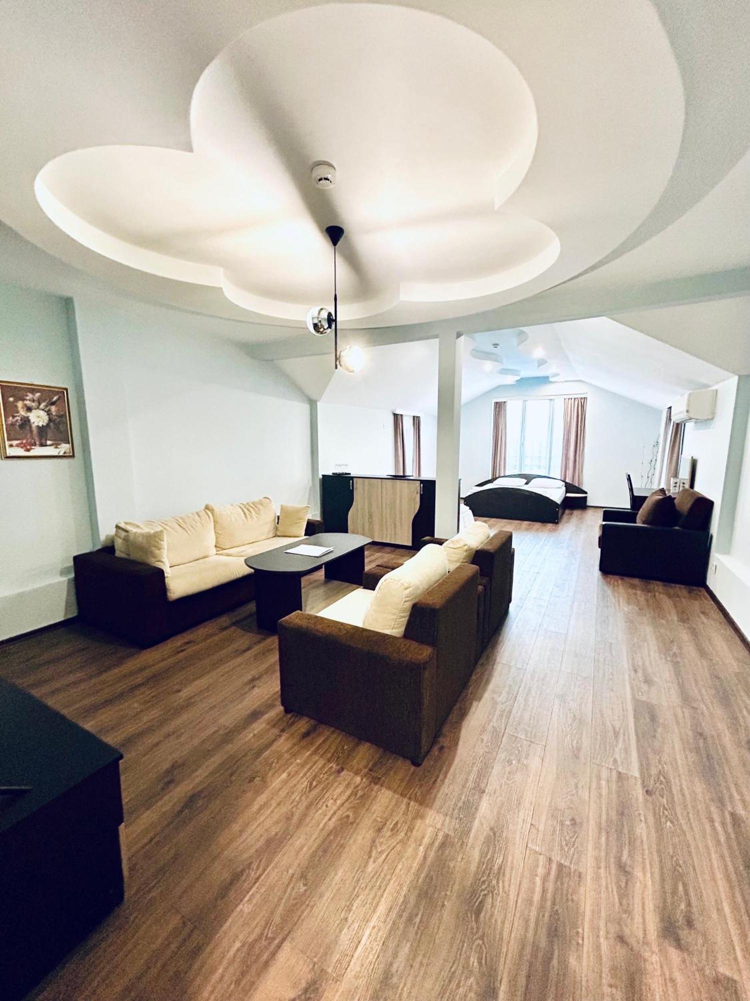 Meatsa Hotel Kurdzhali Ngoại thất bức ảnh