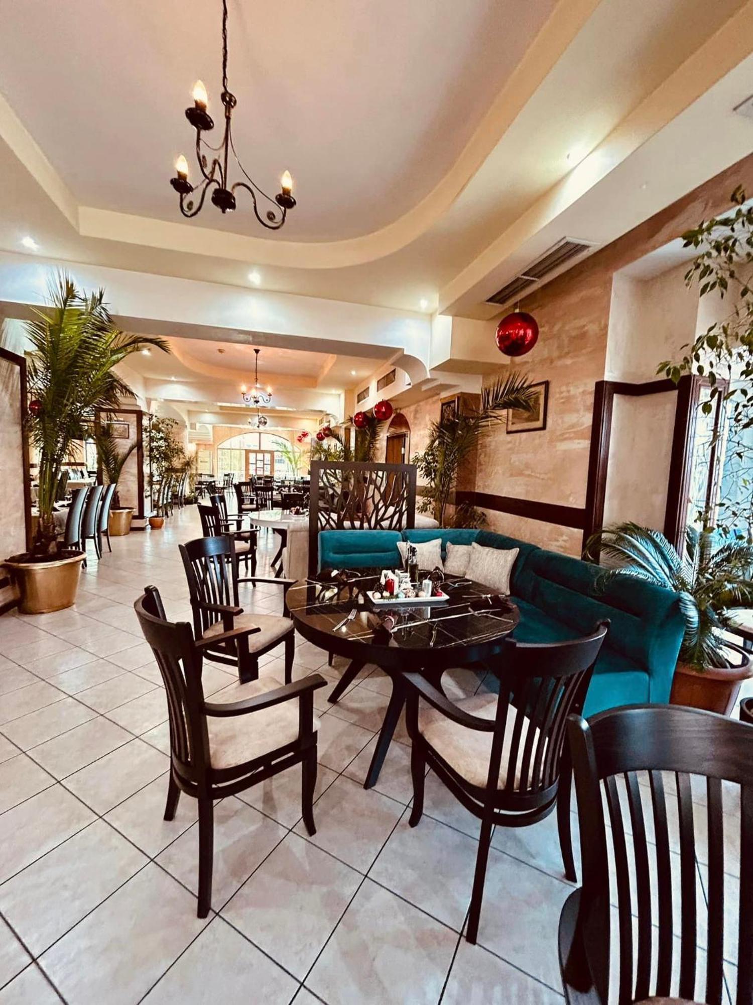 Meatsa Hotel Kurdzhali Ngoại thất bức ảnh